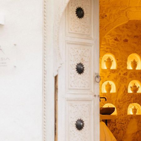 Alesia Luxury Cave Acomodação com café da manhã Ostuni Exterior foto