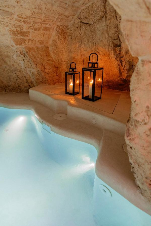 Alesia Luxury Cave Acomodação com café da manhã Ostuni Exterior foto