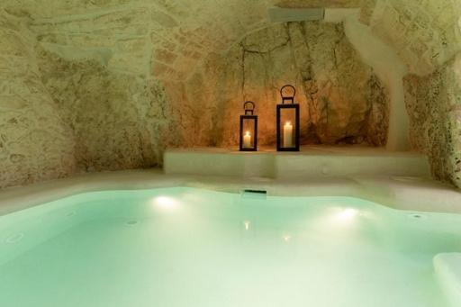 Alesia Luxury Cave Acomodação com café da manhã Ostuni Exterior foto