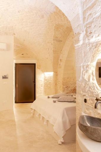 Alesia Luxury Cave Acomodação com café da manhã Ostuni Exterior foto